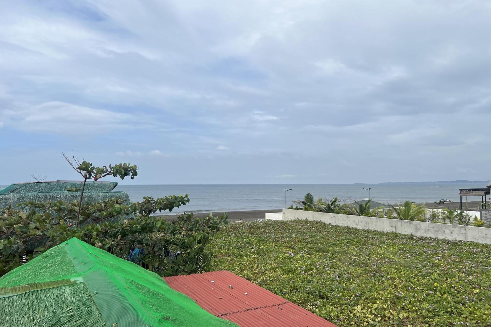 Lover'S Point Beach Front Resort Lian Dış mekan fotoğraf