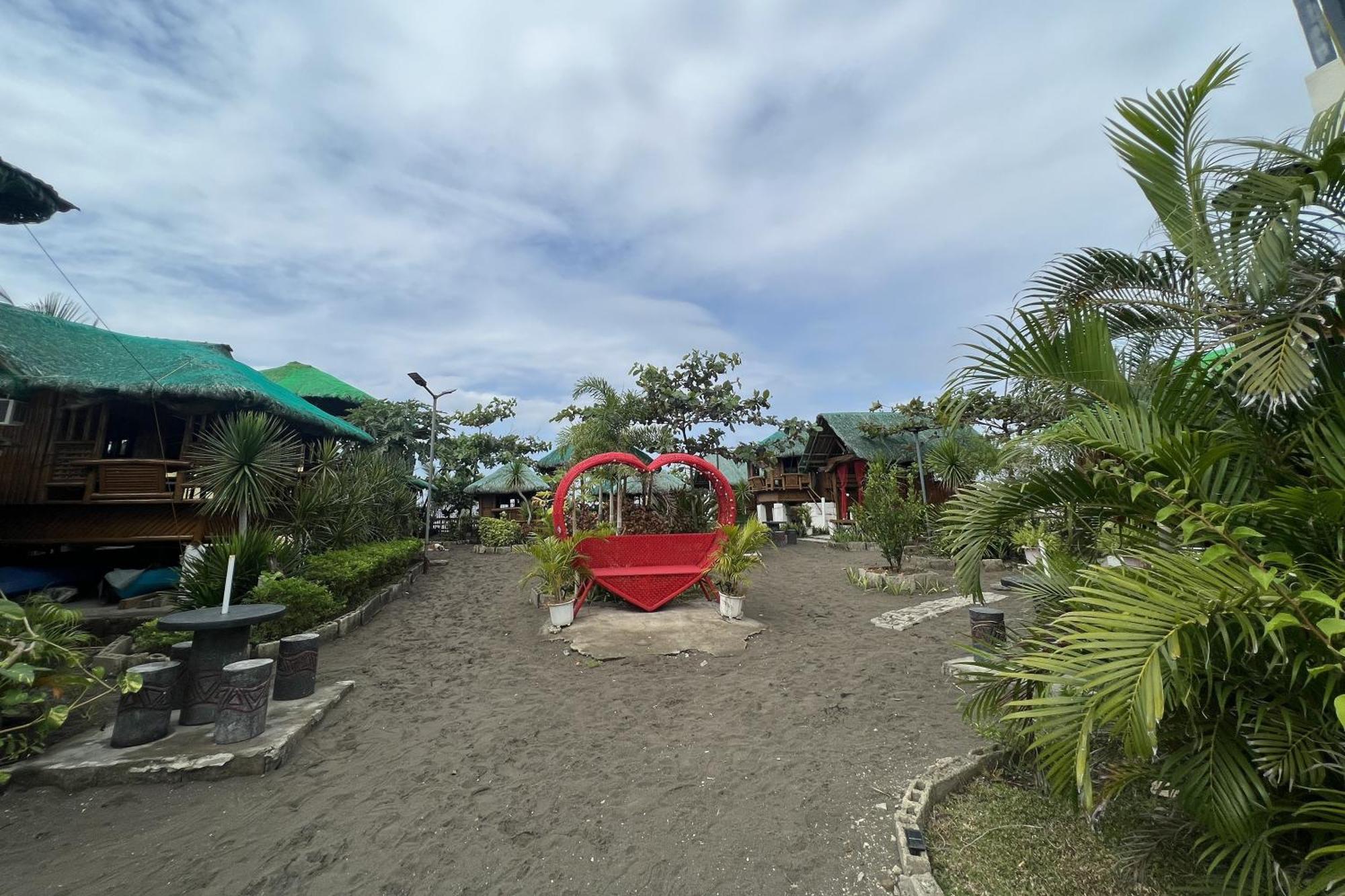 Lover'S Point Beach Front Resort Lian Dış mekan fotoğraf